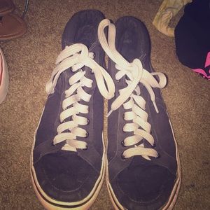 Time tru off brand black vans